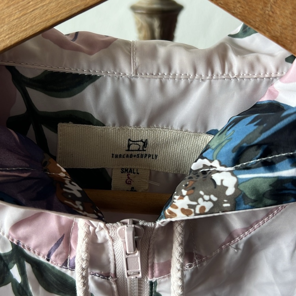 Thread and Supply Floral Hooded Wind Breaker Jacket Small - Picture 2 of 3